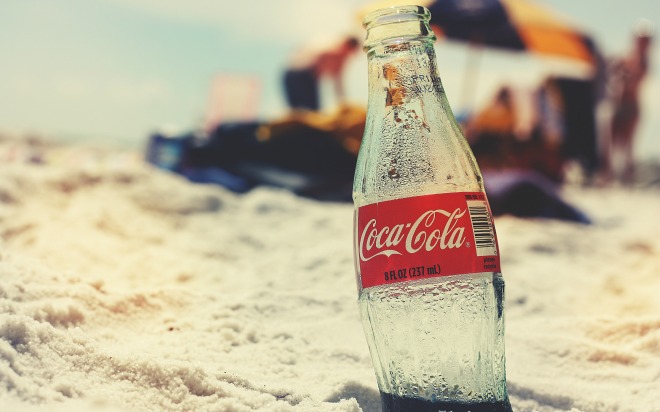 coca cola op het strand